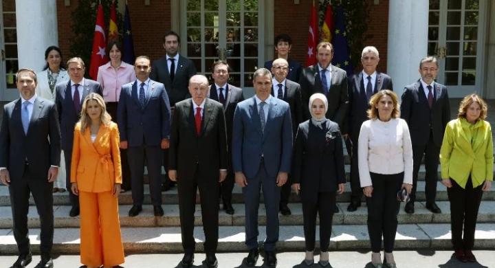 İspanya ile 11 anlaşma imzalandı