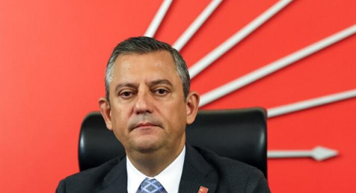 Özel, şehit Ekici, Canbaz ve Coşkun'un cenaze töreninde yer aldı