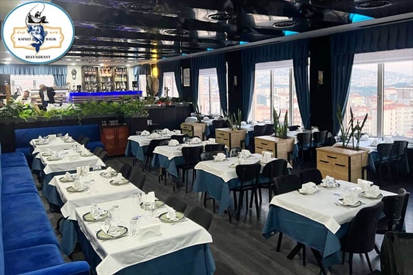 Cumhuriyet Coşkusu Ataşehir’de Sıra Gecesiyle Taçlandı!”