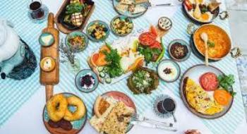 “Anne Kahvaltısı” Konseptiyle Zirvede: Çeşme Bazlama Kahvaltı Restoranı Büyük Başarıya İmza Attı