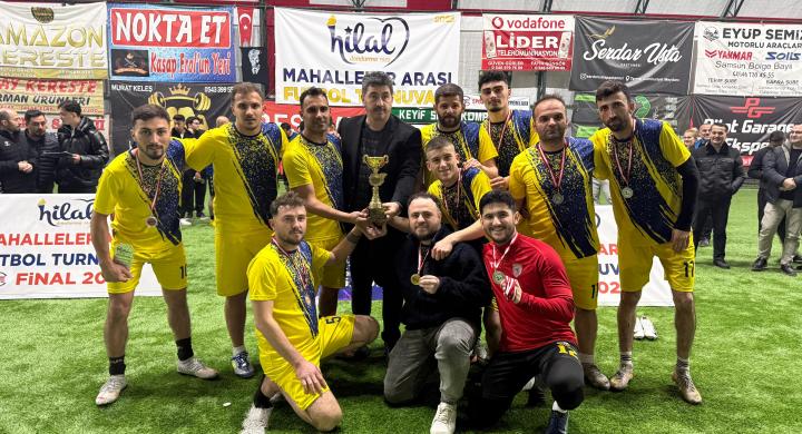 Terme’de 15 Takımlı Futbol Turnuvasının Finalinde Fenk Mahallesi Büyük İlgi Altında Şampiyonluğa Ulaştı